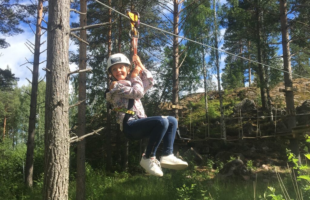 Barnens Hälsingland orbaden zip and climb